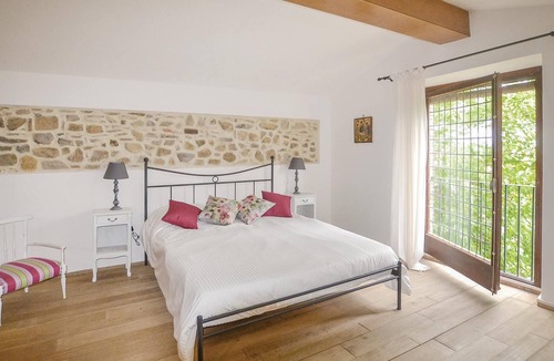 Capolona House | About 5 km above Capolona lies this friendly cottage on the edge of a small borgo.