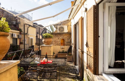 Rome City Centre Apartment | Above Pantheon Roof