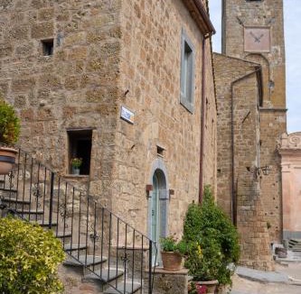 Civita di Bagnoregio House | Acqua di Civita Beauty & Rooms