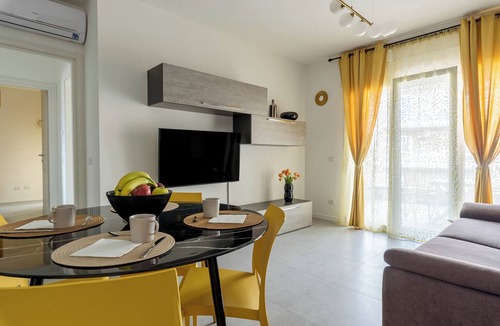 Prenestino-Centocelle Apartment | Actus Palace Apartments - Appartamento A by Ghor