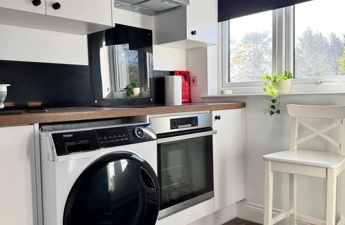 West Twickenham Apartment | Adorable 1-bedroom apartment in wonderful Twickenham neighborhood