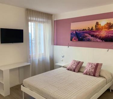 Camerano House | Affittacamere Le Grotte - Soggiorni Le Grotte
