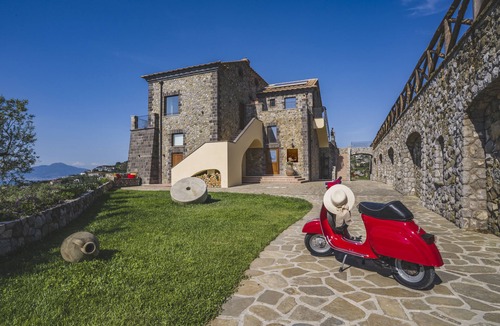 Schiazzano Villa | Agriresort Villa Edera, pool & sea view