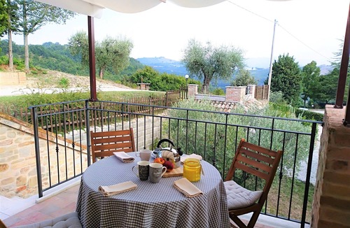 Montalto delle Marche Apartment | Agriturismo Il Vecchio Acero - ORCHIDEA APARTMENT