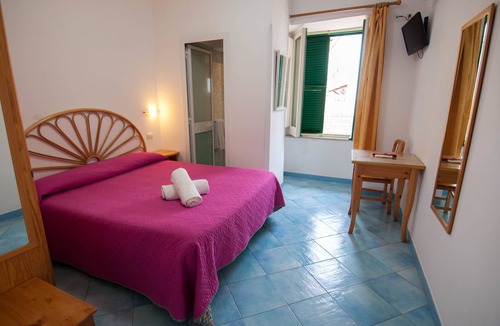 Ischia Porto Hotel | Albergo Macrì
