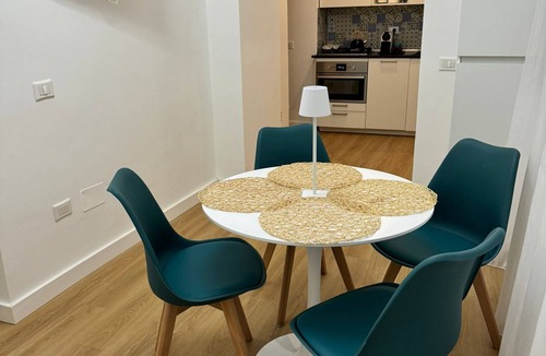 Historical Downtown Salerno Apartment | Alizée Holiday Apartment - Elegance and History in the Heart of Salerno