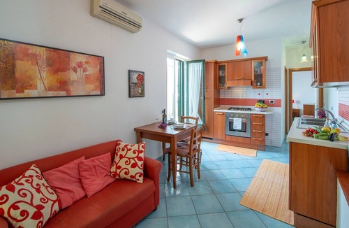 San Michele Apartment | Amalfi Coast Apartment "Bouganvillea"