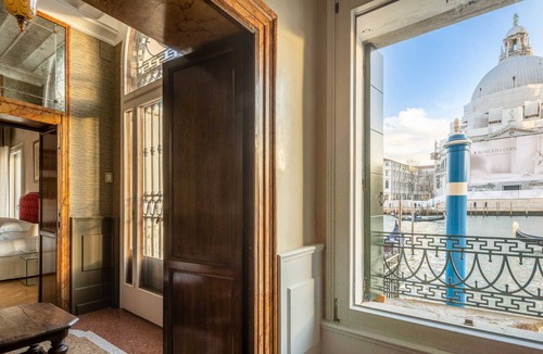 San Marco Apartment | Amazing Grand Canal Apartment in San Marco Top Location