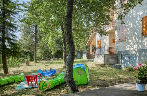 Civitella del Tronto House | Amazing home in Cerqueto di Civitella with WiFi