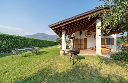 Ceredello House | Amazing home in Caprino Veronese VR