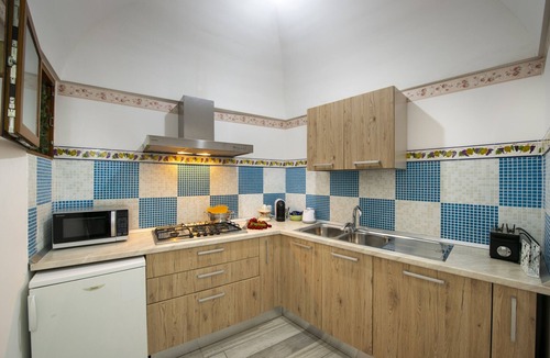 Liparlati Ski Chalet | AMORE RENTALS - Casa Barbera B with Private Terrace and Air Conditioning