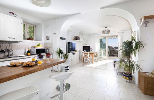 Liparlati House | AMORE RENTALS - Casa Paradisea
