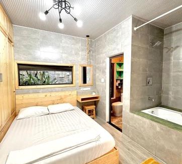 Hai Chau Apartment | AMY HOME - 3 bedroom Apartment with bathtub