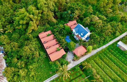 Ong Lang House | AnAn Boutique Bungalows with Private Kitchen