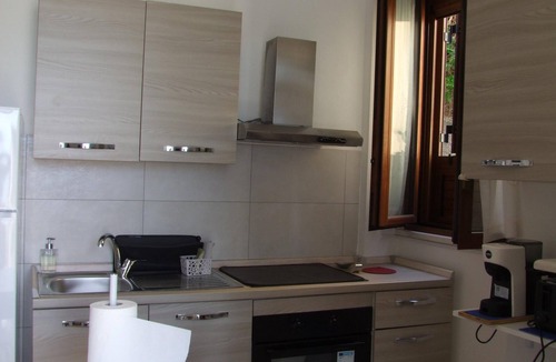 San Vito Chietino Apartment | Ancient House by the Sea Apartment "Le Ortensie"