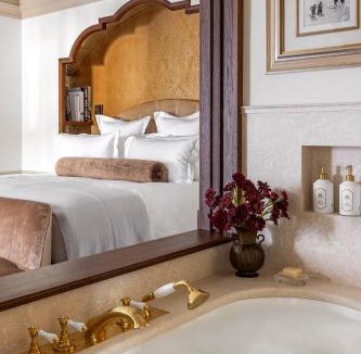 Cortina d'Ampezzo Historic Centre Hotel | Ancora Cortina - The Leading Hotels of the World