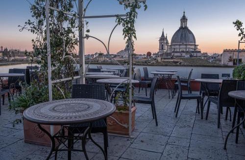 Rione V Ponte Hotel | Antica Dimora Delle Cinque Lune