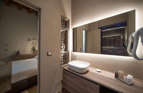 Santa Maria House | Antica Dimora Luxury Rooms - Meridia Collection
