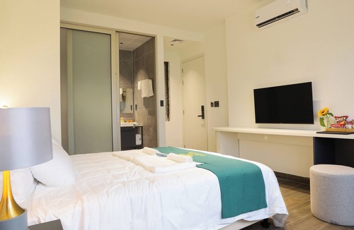 Van Don Hotel | Ao Tien Harbour Boutique Hotel