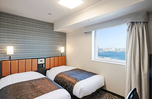 Minatomirai Hotel | APA Hotel & Resort Yokohama Bay Tower