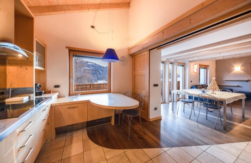 Castello-Molina di Fiemme Apartment | Apartment "La Pratolina Attico" with Mountain View and Balcony