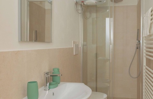 Sant'Anatolia di Narco Apartment | Apartment 2 – Claude Monet | Quiet Stay in Umbria