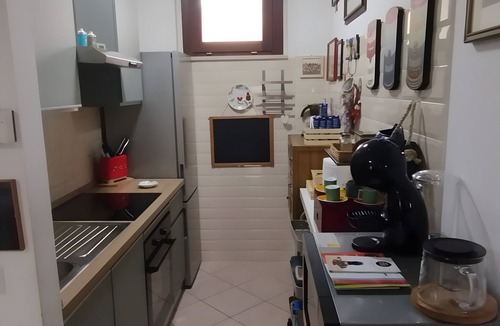 Sutri Apartment | Apartment 'Alice in Wonderland Sutri' with Shared Terrace, Wi-Fi and Air Conditioning