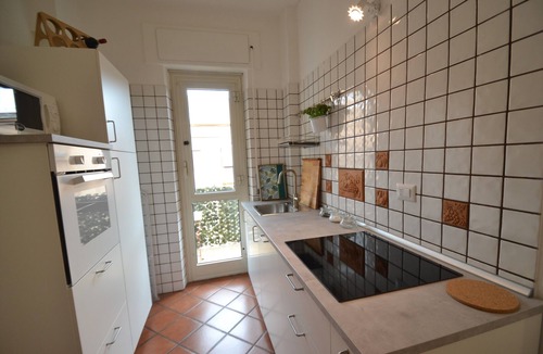 Prenestino-Labicano Apartment | Apartment 'Amy Home' with Balcony, Wi-Fi and Air Conditioning