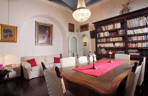Monti Apartment | Apartment Art Galery betwin Coliseum and St. John Basilica last minute Oct/Nov