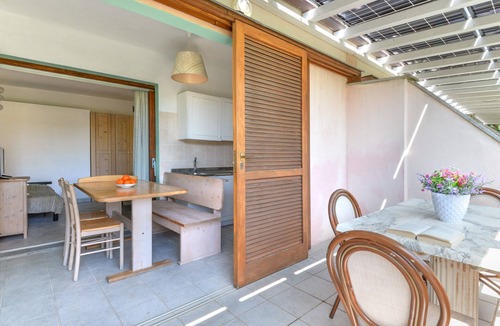 Bonalaccia-Filetto Apartment | Apartment 'Bilocale Dolores' with Shared Pool, Wi-Fi and Air Conditioning