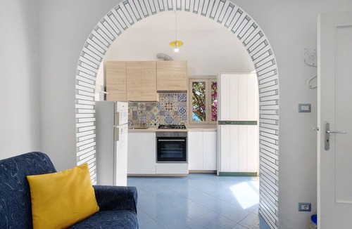 Erchie Apartment | Apartment 'Blue Amalfi Coast' with Sea View, Wi-Fi and Air Conditioning