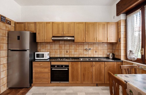 Agerola Apartment | Apartment 'Capri Vista Monti' with Shared Garden, Balcony and Wi-Fi