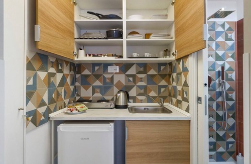 Historical Downtown Salerno Apartment | Apartment 'Casa Mia Civico14' with Wi-Fi and Air Conditioning