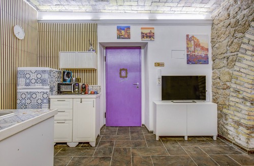 Pigneto Apartment | Apartment 'Delightful Pigneto' with Wi-Fi and Air Conditioning