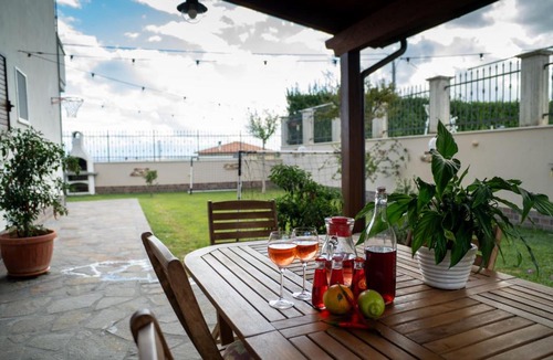 Collecorvino Apartment | Apartment Dolce Vita by Interhome