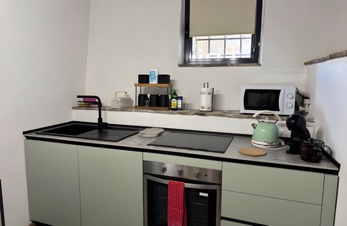 Sutri Apartment | Apartment 'Domus Anfiteatro Sutri' with Wi-Fi and Air Conditioning