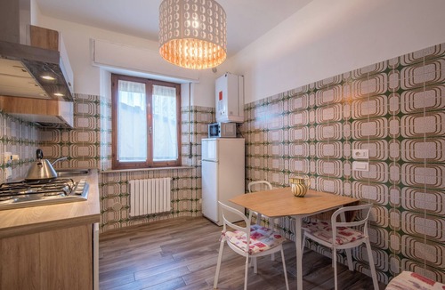 Montepulciano Apartment | Apartment 'Entro le mura' with Balcony & Wi-Fi