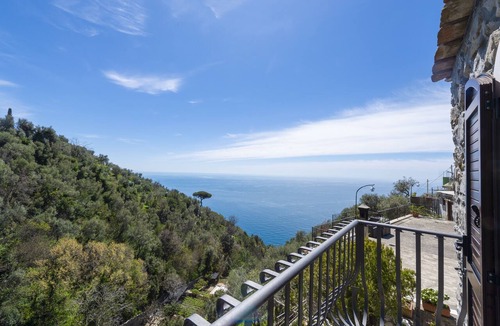 Montepertuso Apartment | Apartment for 2 people in the hills of Positano, with small balcony overlooking the sea