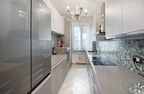 Bardolino Apartment | Apartment 'Home Sweet Dream' with Mountain View, Wi-Fi and Air Conditioning