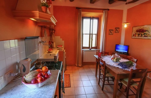 Montalto di Castro House | Apartment in Montalto near Lake and Pool
