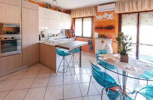 Fossacesia Apartment | Apartment 'Il Dolce Risveglio' with Mountain View, Wi-Fi and Air Conditioning