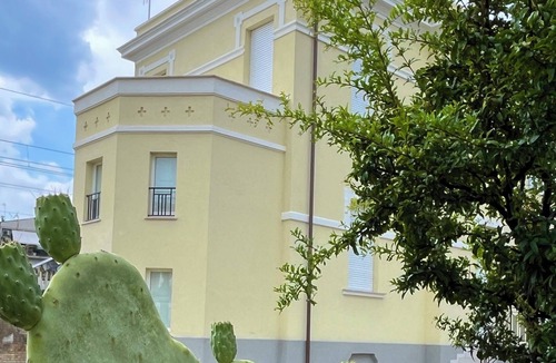 Grottammare Villa | Apartment in Art Nouveau villa completely renovated waterfront center