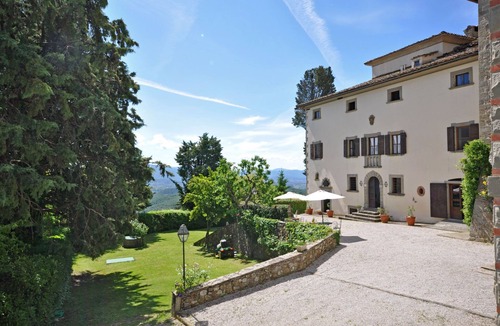 Capolona Apartment | Apartment in Capolona with 1 bedrooms sleeps 2