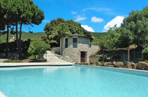 Rio nell'Elba Apartment | Apartment in Elba with Panoramic Views