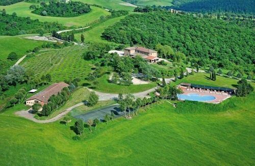 Montalcino Apartment | Apartment in Montaione with carport