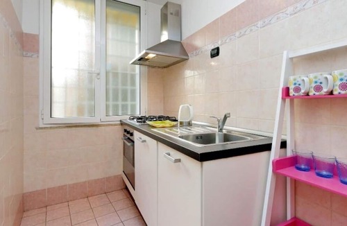Rione II Trevi Apartment | Apartment in Rome with 1 bedrooms sleeps 4