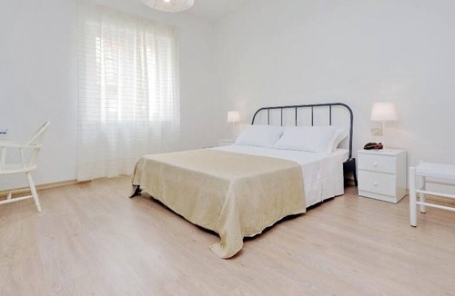 Gianicolense Apartment | Apartment in Rome with 2 bedrooms sleeps 4