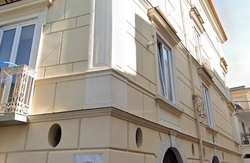 Caiazzo Apartment | Apartment in the historic center