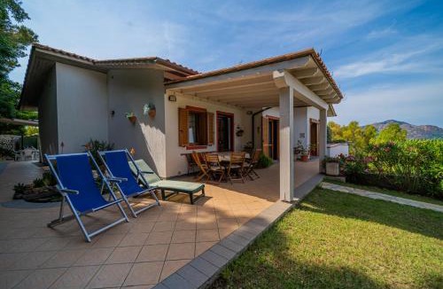 Capoliveri Apartment | Apartment in villa 2 to 4 persons with large garden stella