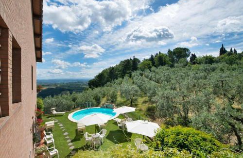 Pancole Apartment | Apartment Lari-1 by Interhome